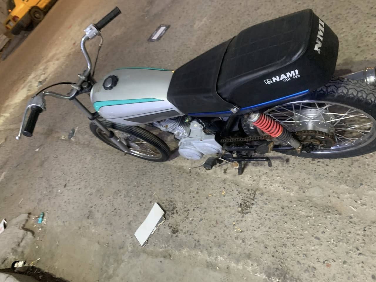 سلام عليكم دراجة نامه اصلي البيع أدوات أوراق ضايعه2020  سعر 325
وبيه مجال مكان بصره معقل ***********
