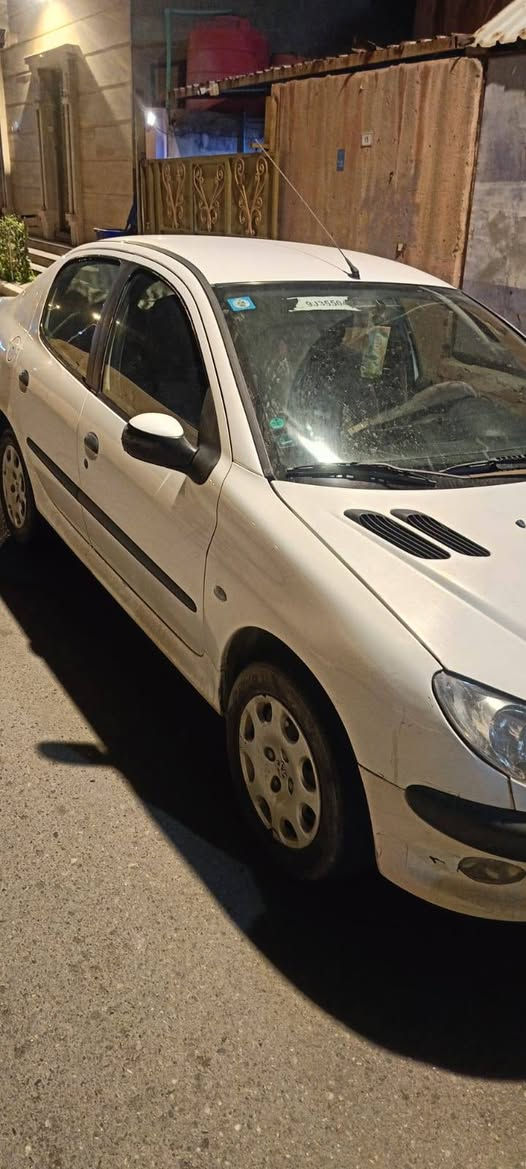 السلام عليكم سياره بيجو فرنسي 206
للبيع خابطه المكينه مالتها سياره ب اسمي وارقام انكليزي سنوية جديده سياره جاملق بارد بي الأمامي 
العنوان القبله حي القائم 
السعر 45 وبيها مجال 
*********** / مكلف بنشر اتصل على الرقم
