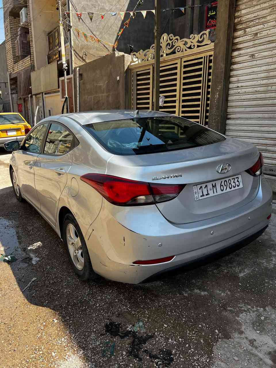 السلام عليكم النترا 2015 امريكي گلين بدون ضربه رقم بغداد انگليزي تحويل مباشر السعر (120$) مكاني بغداد البلديات  *********** سياره نضيفه بدون نقص تبريد ثلج صدر نضيف
محرك 2000 مكفول هوه والكير السياره بدون حادث بدون ضربه السياره ليبل واحد بس البنيد يطلع بل سونار مبدل 
بدون تبديل الشراي يتصل
