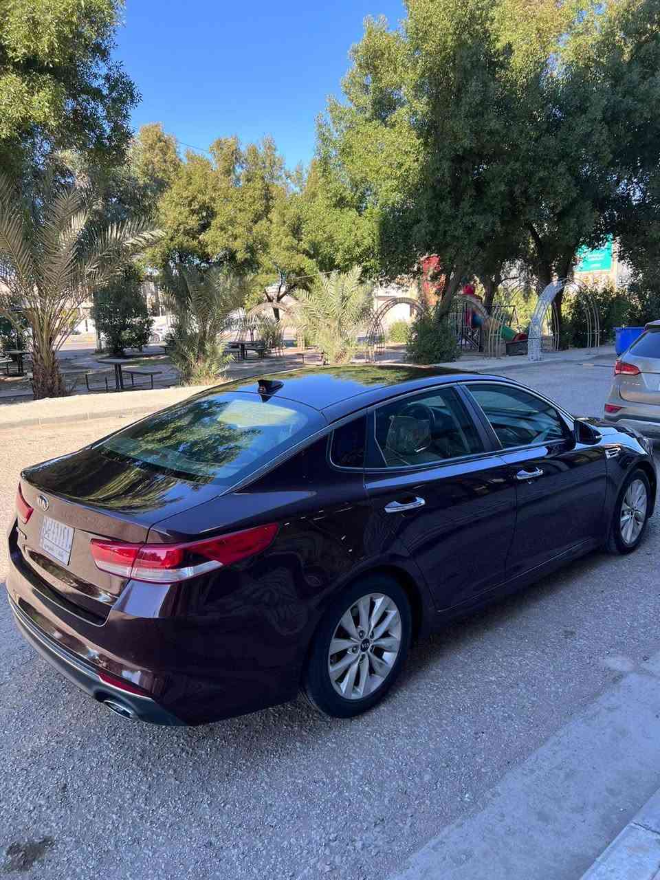 اوبتما 2018 السعر 138
رقم بغداد
بدون حادث 
شاشه جبيره كرسي السايق كهرباء نقط عمياء 
***********
