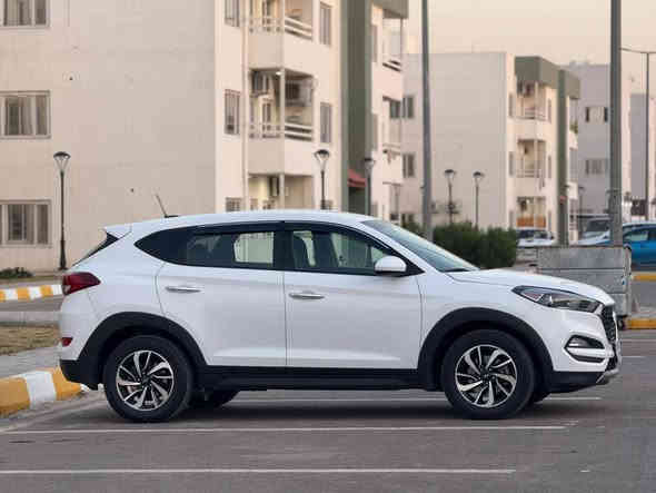 السلام عليكم
للبيع هونداي  السعر ١٤٥ ورقه موبايل ***********
توسان ٢٠١٧ وارد امريكي ***********
حادثه جاملغ وبنيد الحادث والسونار مرفق مع المنشور
 نص مواصفات
محرك ٢٠٠٠ جي دي إي
دواخل لونين 
شاشه تاب 
كامره خلفيه 
فول تحكمات استرين 
تبريد ثلج ⛄️ 
السياره جاهزه من كلشي فضل الله 
رقم شمالي تحويل ثاني يوم مكانه بغداد بسمايه
