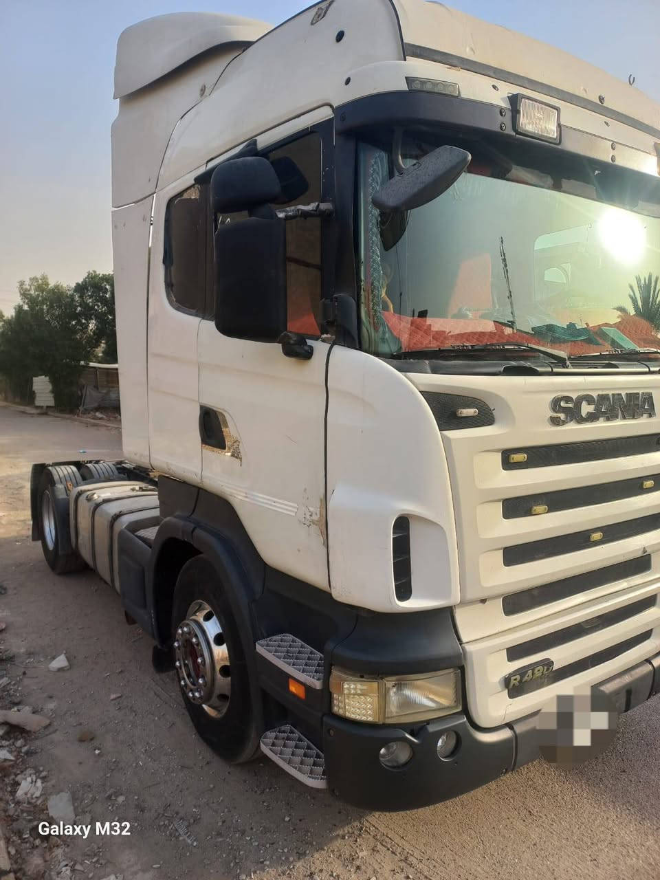السلام عليكم اسكانيا للبيع موديل ٢٠٠٥ بدون اضبارة  مربوطه براد سعر ١٣٥ $ للاتصال عالرقم ***********
