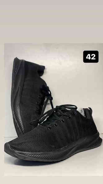 احذيه اوربيه فلس ونص
تصفيه اخر قطع
اكو احذيه سعر 15 واكو سعر 20 
رقم الاعتماد واتساب ***********
