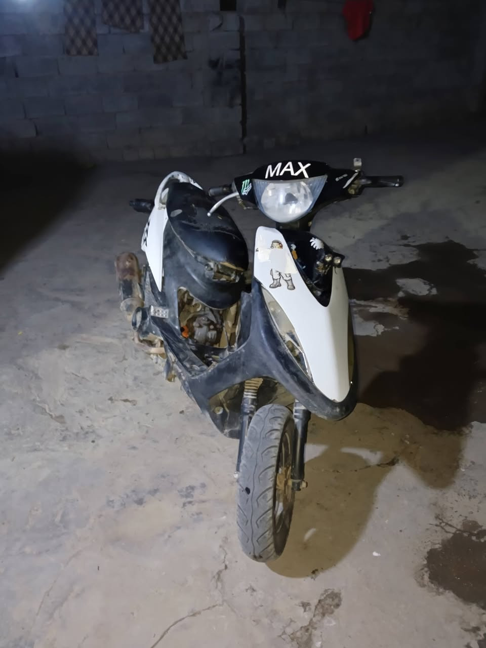 السلام عليكم ماكس عدلة بوشة 49مفتوحة شغالة هندر السلف عوزة باتري السعر 300وبيهة مجال ***********مكاني بغداد التاجي
