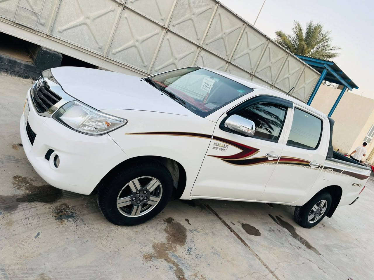 سلام عليكم تيوتا 14 سعر 180وبيه مجال بيه جاملغ الايمن وبيه بارك قليل بلباب مكان سماوه ***********
