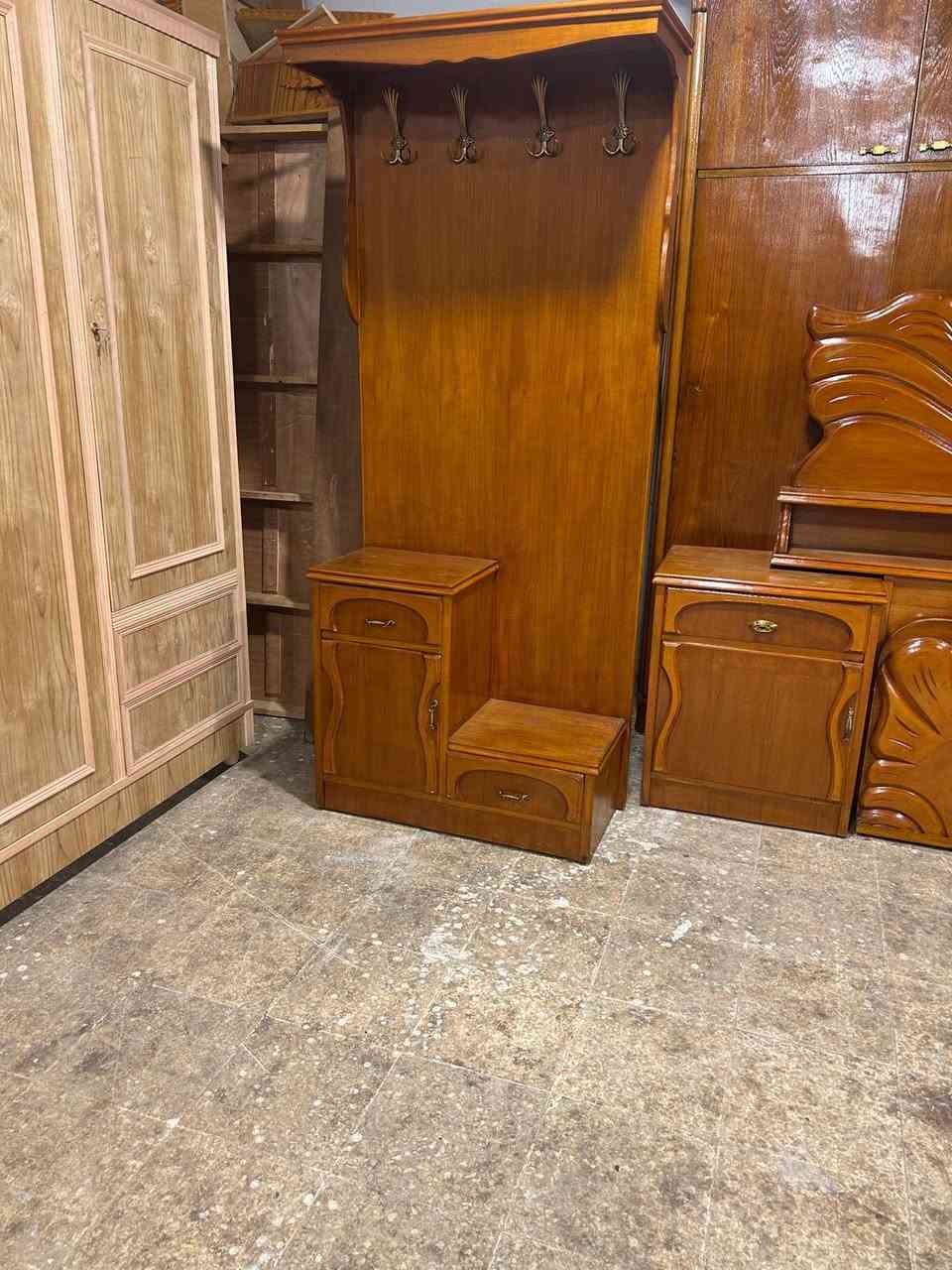 سيت ملاحق للبيع بدون كنتور ⚜️🔱 🔥🔥
سرير نفرين مع ميز مرايه وزاويه صاج شغل توصي ثقيل فصال👍🏻👌🏻
للاستفسار الاتصال على الارقام 
اسيا 📞(***********)
كورك📞  (***********)
عنواننا

حي الحدباء سايدين الصديق معرض ابو حمزه  قرب كماليات سند ⭕️
مستعدون لشراء غرف النوم والكناتير الصاج 👍🏻
