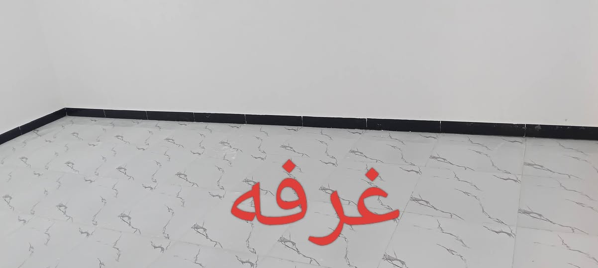 سلام عليكم الدار للبيع البراكيه شارع المعدل خلف جامع الخزاعل المساحة 100متر البناء طابوك يحتوي على غرفه وصاله ومطبخ وستقبال الخدمات ماء وكهرباء ومولده طابو زراعي قرار محكمة مشمول بل تطويب البيت جديد السعر خاص انا صاحب البيت ابو محمد الغزي بي واتساب 
***********
