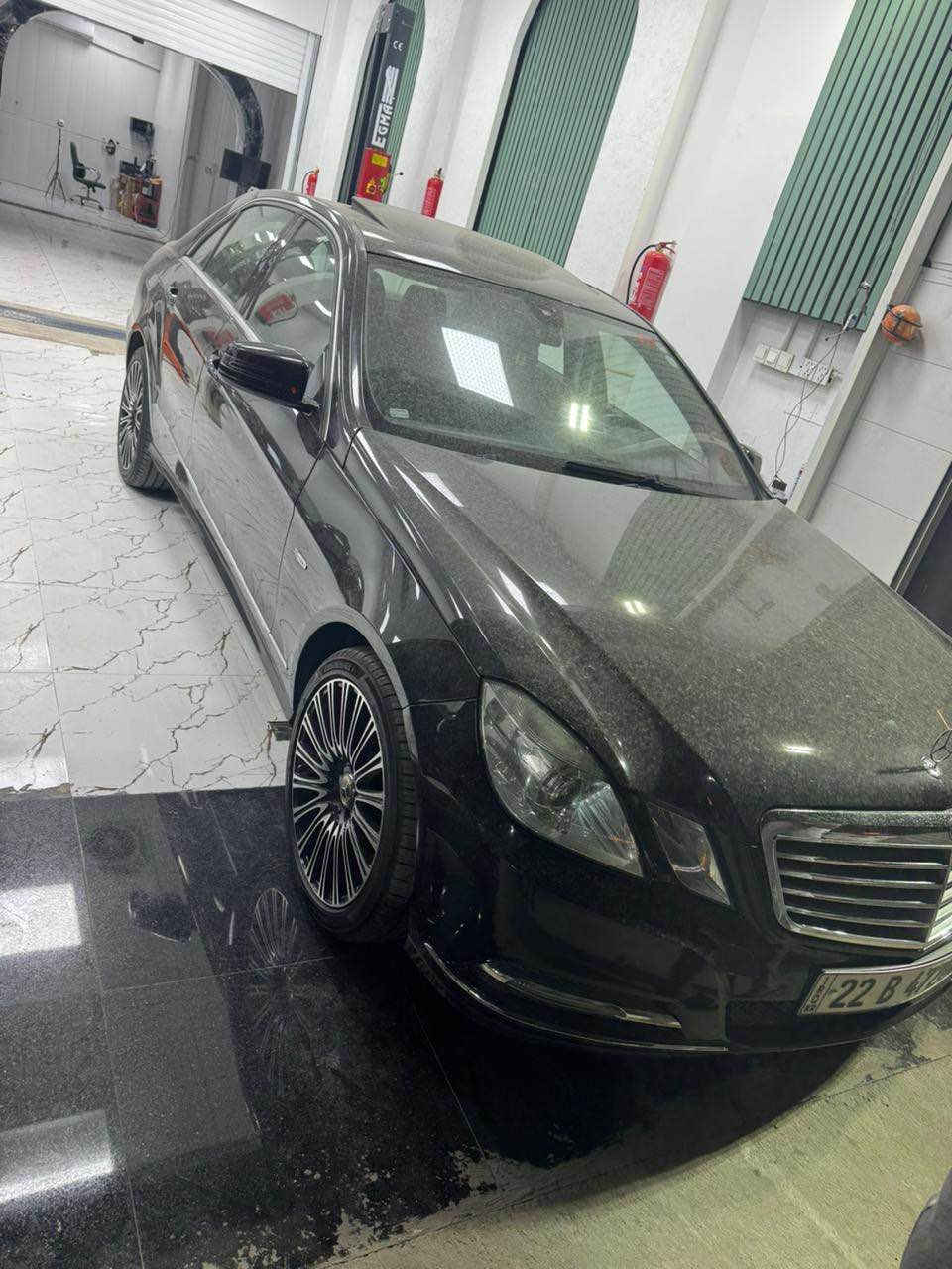 مارسدس 
خليجي كفالة عامة. من كلشي 2010
السيارة جديدة جدا 
رقم اربيل تحويل مباشر 
السيارة فول مواصفات  
محرك ٤ سلندر 
وصورها كدامكم ونضافتها 
وجاهزة على اخر حباية 
مكاني بغداد 
السعر.  ١٥٣ 
مكاني بغداد 
*********** Colombo, Sri Lanka
