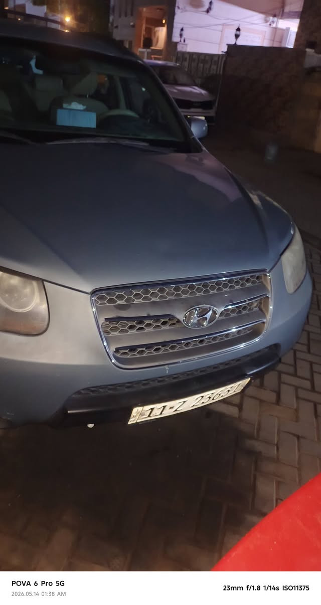 السلام عليكم سنتافي موديل ٢٠٠٨
وارد محرك ٢٧٠٠
كير محرك خير من الله زوج تاير امامي باتري جديد سيارة رقم بغداد باسمي رواجز جدد لا دوانز ولا شي ضرر دعامية امامية 
وجاملغ ورة سايق بيها رصعة وبيها شخوط سعر ١٠٥ وبيها مجال مكاني بغداد الكسرة شارع المغرب 
*********** واتساب
