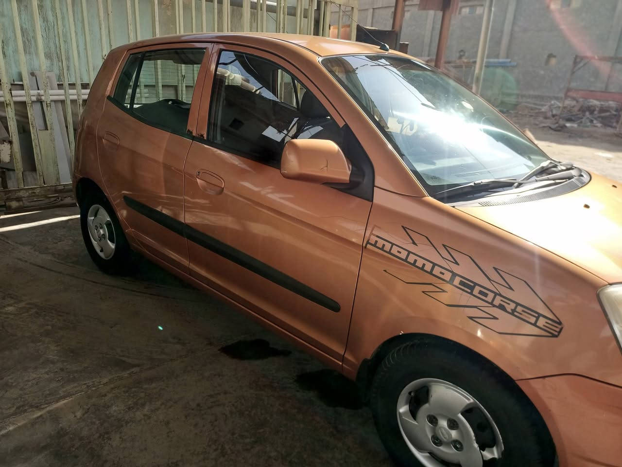 للبيع بيكانتو موديل 2006 مكفولة كفالة عامة بسمي رقم قادسية كير اوتماتيك مكينة وكير كفالة حدادية 50% تبريد عوزة كمبريسر ب100 الف السيارة جاهزة خير من اللة عليهة غرامة 100 مكان الديوانية قضاء الشامية السعر 65 وبيهة مجال للاستفسار ***********
