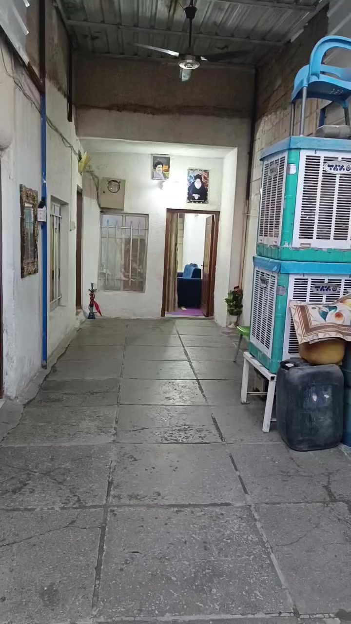 سلام عليكم بيت للبيع الحميدية شارع المعسكر قرب شارع العام 160 متر  ***********
