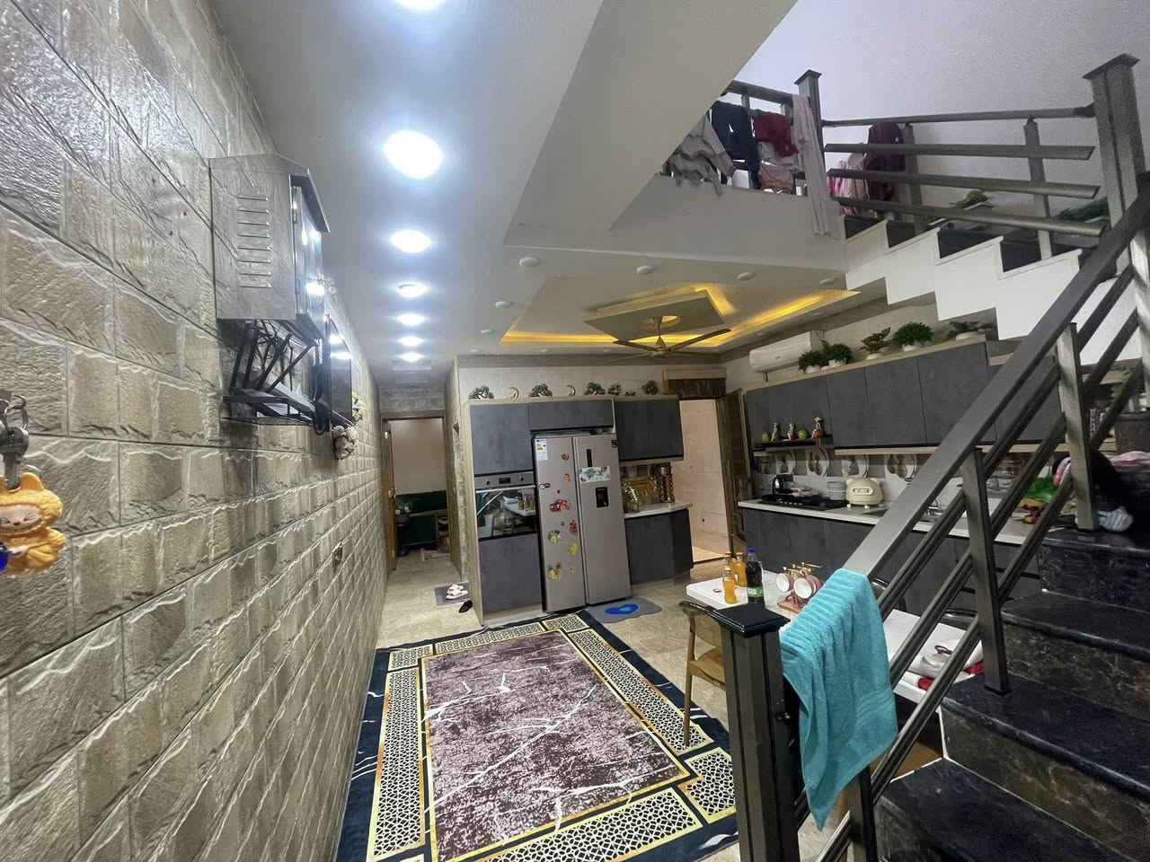 يا الله
دار للبيع في منطقة حي البنوك شارع لحوم الرياض
المساحة ١٠٥ م
واجه ٥ متر
نزال ٢١ متر
يحتوي على صالة خطار ومطبخ وثلاث غرف نوم
مدخلين
وخدمات بكل طابق ومنور ورصيف ٥ متر
للاستفسار/ مكتب الحضارة للوساطة العقارية
***********
