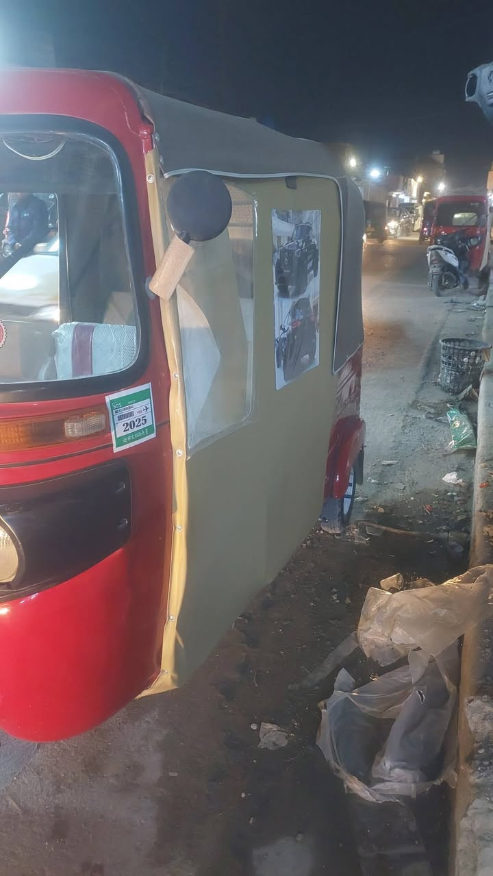 تكتك ١٧
صبغ  جماليه 
محرك لاتنقيص ولاتبخير 
معمر دوس فقط
سفريات + دوشمه 
تخم تاير جديد 
رقم وسنويه تحويل مباشر 
لايت زنون 
تكتك خير من الله مال بيت 
عنوان / البلديات 
للإستفسار  الاتصال 
***********
