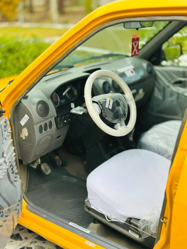 السلام عليكم سايبا 2018 رقم بغداد كفاله من الصبغ مبدل جاملغ السايق فقط اثر شخط كير مكينه حداديه تخم تاير تبريد مكينه شواصي كله كفاله دواخل جديده شاشه السياره معايزه برغي السعر49
 وبيه مجال قليل 
للاستفسار الاتصال على
اتصال فقط لا أتواجد عل فيس
محمد قاسم‭

0771 377 0208‬
