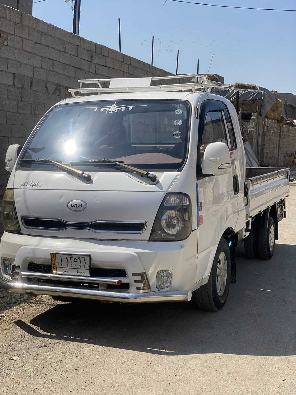 سلام عليكم كية البيع.   الموديل 2018 سيارة كفالة عامة من لضربة وصبغ تبريد شغال تخم تاير  مكينتهة مافتوحة.سعر 117 بيهة مجال قليل العنوان بغداد رقم الهاتف ***********
