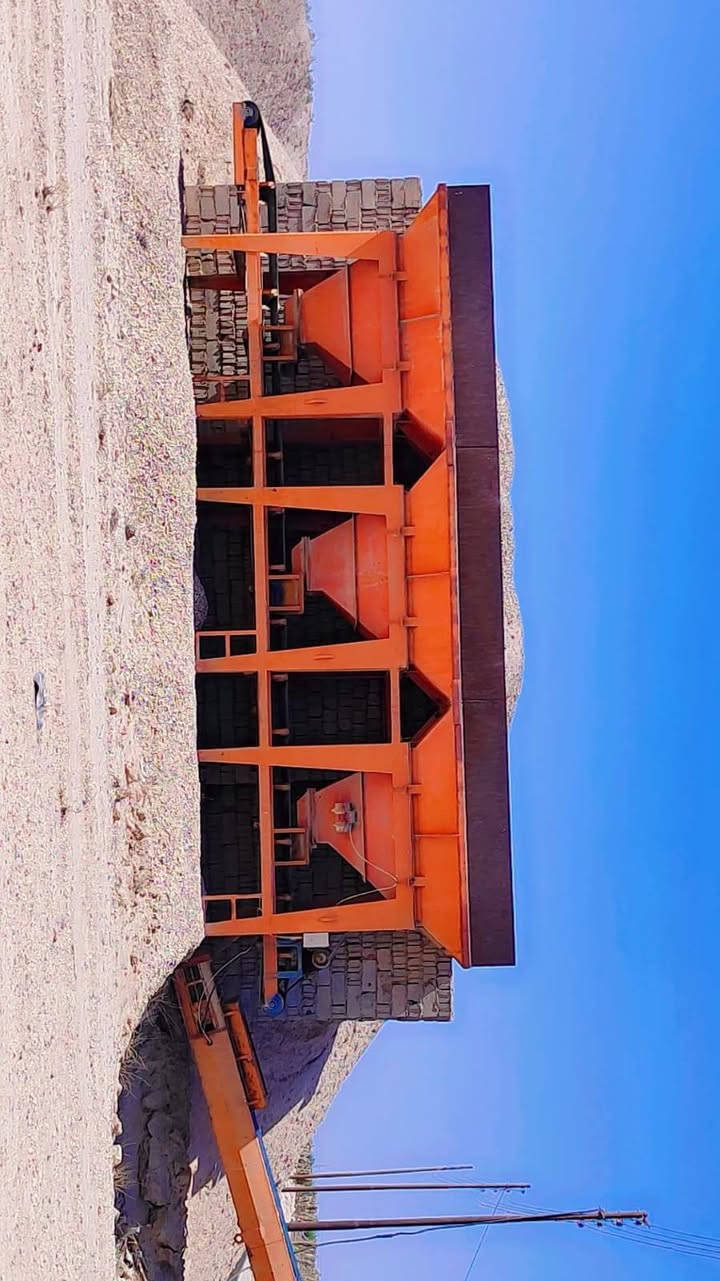 السلام عليكم معمل اسفلت للبيع في محافظة النجف 120 طن فياناوفا دنماركي مع حادلات عدد 2 ومطاطية عدد 1 وفارشة ديماك 11م ونص عدد 1 مع اجازة تنمية مع كهربأ واصل مع شفل كاوسكي 80 عدد1 وهذة الصور للمعمل ومحتوياته
الاتصال على الرقم ***********
