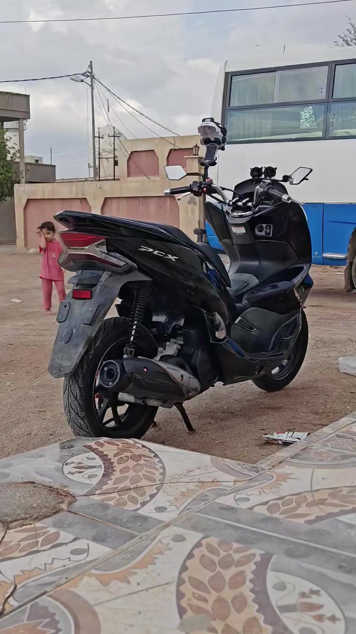 دراجه بي سي اكس جيل الثالث للبيع العنوان البصرة 
***********
