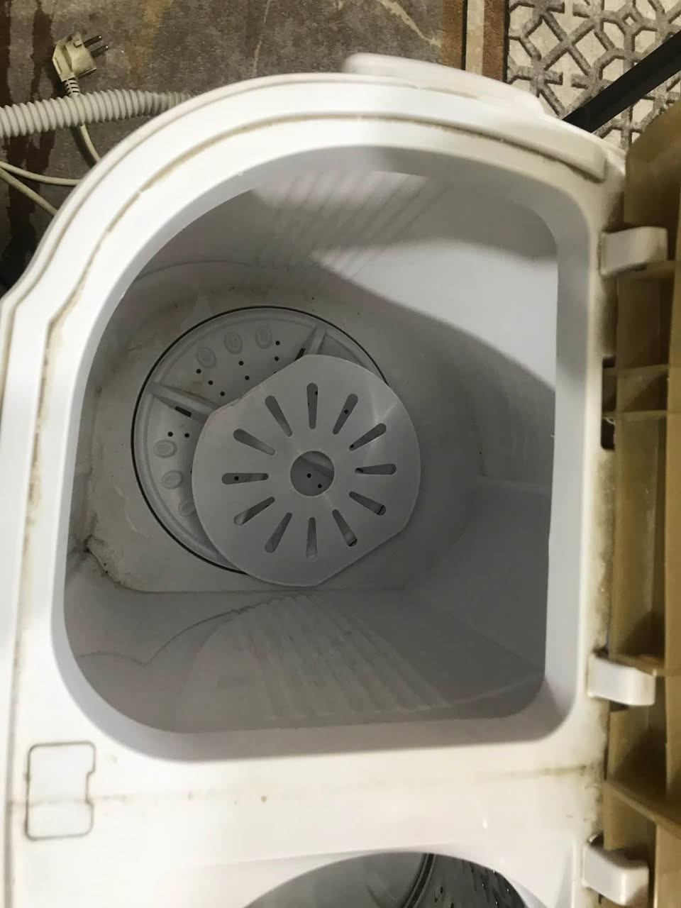 غسالة حجم صغير 6كيلو كلش نظيفه غسل وتجفيف ب35 وبيهه مجال العنوان الكوت الشرقية .


**إذا كنت صاحب هذا الإعلان وتريد حذفه لأي سبب، رجاءا أرسل رسالة إلى الدعم الفني**