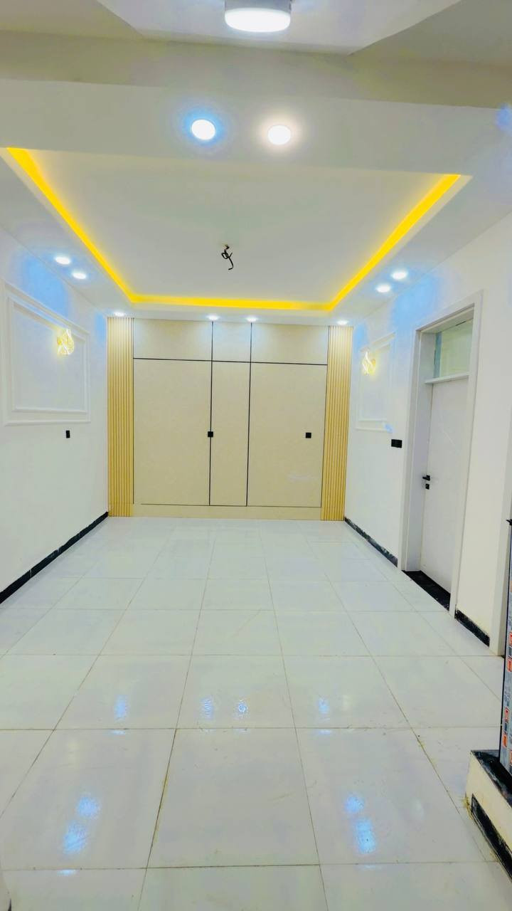 بيت  البيع زراعي سند 25
العنوان التقيه الثالثه قرب مجمع الروان النموذجي شارع 12
المساحه 150
الواجهه 750
النزال 20
البيت طابقين 
عدد الغرف 4
استقبال
صاله عدد 2
مطبخ 
مجمعات صحيه طابقين***********
واتساب ***********  مراجعه مكتب 🏢 العاصمة للعقارات والمقاولات العامه العنوان الديوانية ام الخيل ساحه الاحتفالات قرب البلديه الجديده*********** واتساب
