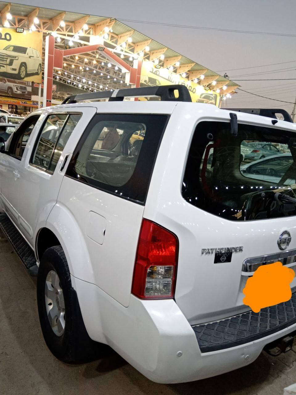 السلام عليكم
نيسان بايفندر موديل 8 
محرك  6 سلندر  4000
وارد امريكي 
7 راكب
تبريد قطعتين 
سيارة بسمي مداور شوكت ما تريد
سنويه وهزه جديد  لغاية  2031
رقم انكليزي 
*********** وات ساب 
***********
 سعر  ٩٧  دولار
