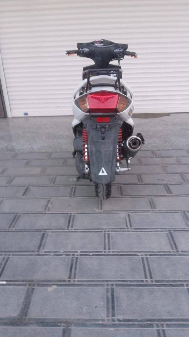 تحيه طيبه 🌷
دراجه سكنس فحل قبق مسح ابيع كوم حديد 625 للاستفسار ***********
مكانه الحرية
