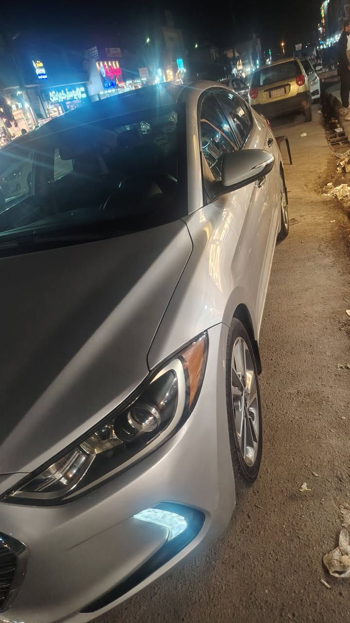 للبيع النترا 2017 امريكي 
كير مكينه شرط 
فول موصفات لمتد 
سلايت 
بصمه تحكمات
كشنات جلد 
لايت لد 
ويل كروم 
كشن كهرب 
صندوق ذكي 
كشن هيتر امامي وخلفي 
سماعات انفنتي 
رادار 
رقم جديد دولي 
سنويه جديده 
ضرر بوند وجاملغ بدون اي دوخل شرط
بدون ايرباك 
للتوصل 
***********
