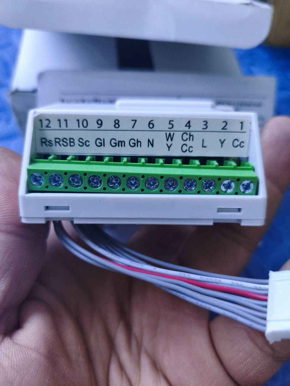 متوفر قطعتين اعتقد ثرموستات مال تبريد مركزي
اليخدمنه ينطيني سعر وياخذهن بالعافية


**إذا كنت صاحب هذا الإعلان وتريد حذفه لأي سبب، رجاءا أرسل رسالة إلى الدعم الفني**