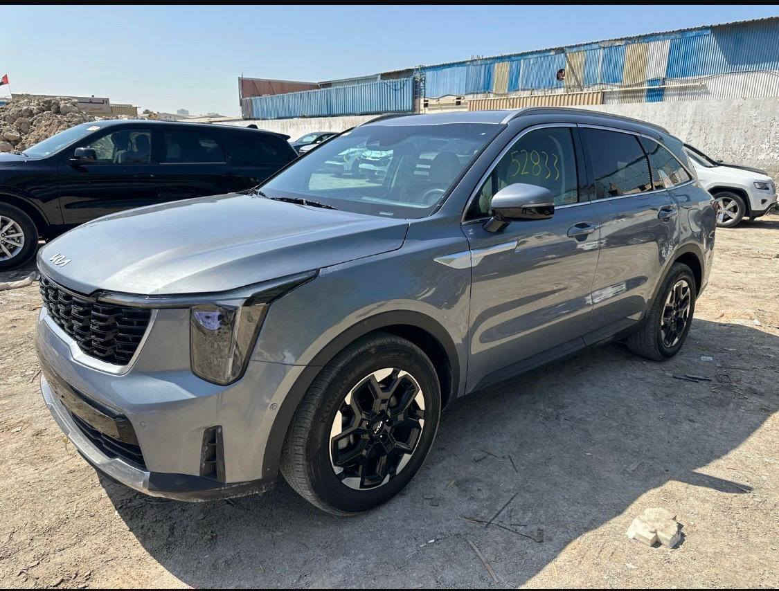 سلام عليكم للبيع سورنتو 2025 S 
حادث صبغ  بنيد صبغ جاملغ الخلفي ايسر 
سعر 185 واصل بصره بدون كمرك
__________
موصفات فئه S 
محرك 2500 
8 سرعات 
داخل ابيض 
كشنات متصله 
رادرات امامي خلفي جانبي 
صندوق كهرباء 
كشنات كهرباء وجلد 
تفئه كشنات 
تشغيل عن بعد 
عدد ركاب 7
لاستفسار[***********]
