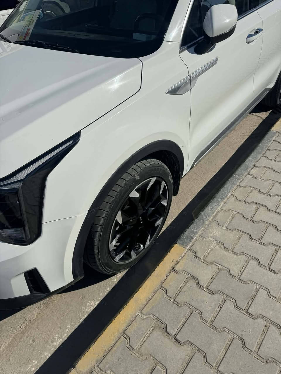 كيه سورنتو 2024 وارد خليجي 7راكب  ماشيه 60الف
مكفوله ماعدئ بارد فقط شبر  خليجيه مكينه 6  سلندر سياره نضيفه حييل واحلئ من الصور

السعر 285 

***********
غير متواجد ع الفيس
