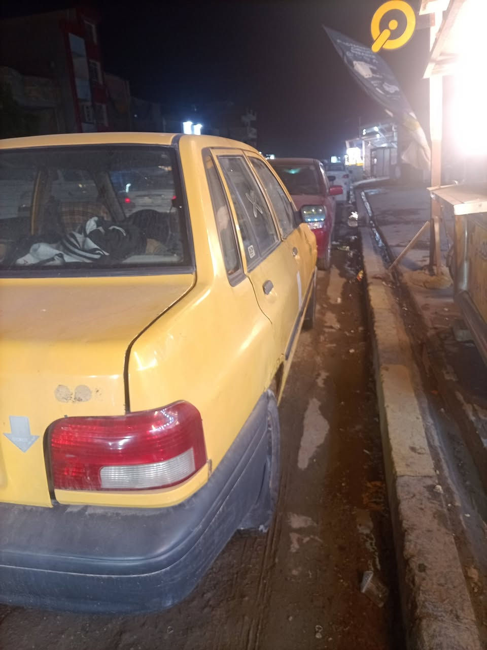 سلام عليكم سايبه موديل 2009شرط التحويل السيارة حلوة وخير من الله تواير جدد سلف جديد داينمو جديد باتري بس الكير الثاني يفلت  والمكينه بدايت رنكات السيارة حلوة بمعنة الكلمة رقم ألماني السعر 18عنوان السيارة بغداد البلديات رقم الهاتف***********رجع كرر شرط التحويل والموشراي لا يتعبني رجان
