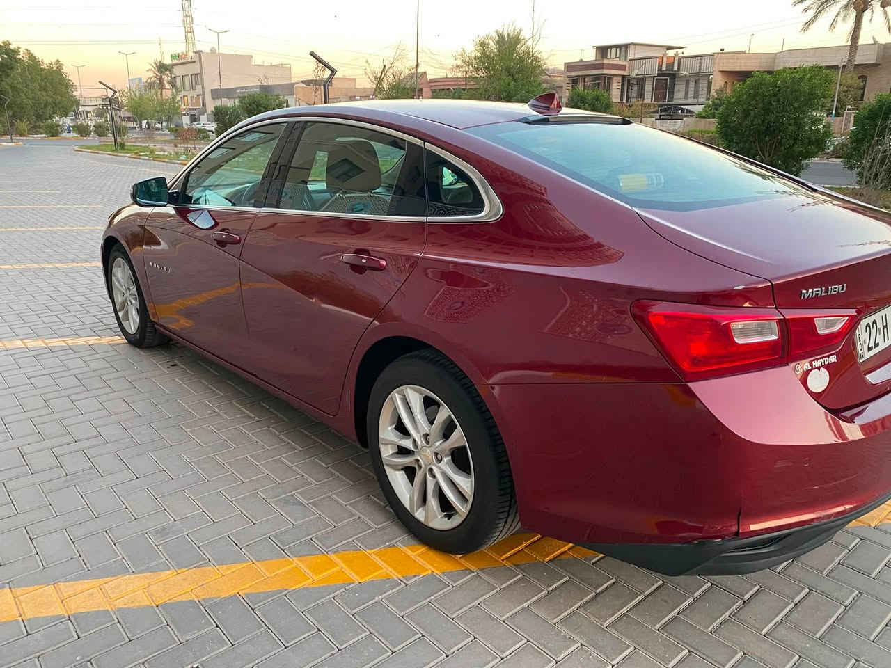 ماليبو LT  2018  خليجي مكفول
محرك 2500 (4 سلندر) تنفس طبيعي
كير ATF المرغوب 8 نمر 
6 بصمات (تشغيل/ باب / جنطة)
سايد بريك بصمة
تحكمات ستيرن
نظام ABS
مانع انزلاق
شاشة اعطال
تبريد قطعتين امامي خلفي 
حساسات خلفية 
كار بلي
منفذ USP
السيارة مكفولة (كير / محرك / شاصي / لغد / حالوب / صبغ / راديترات)
ماشية 128 الف ميل
السيارة بيها بارد بالباب مال السايق موضح بالصور ورصعات خفيفة 
السعر : 116 وبيها مجال 
مكان السيارة بغداد حي العامل
للأستفسار ***********
