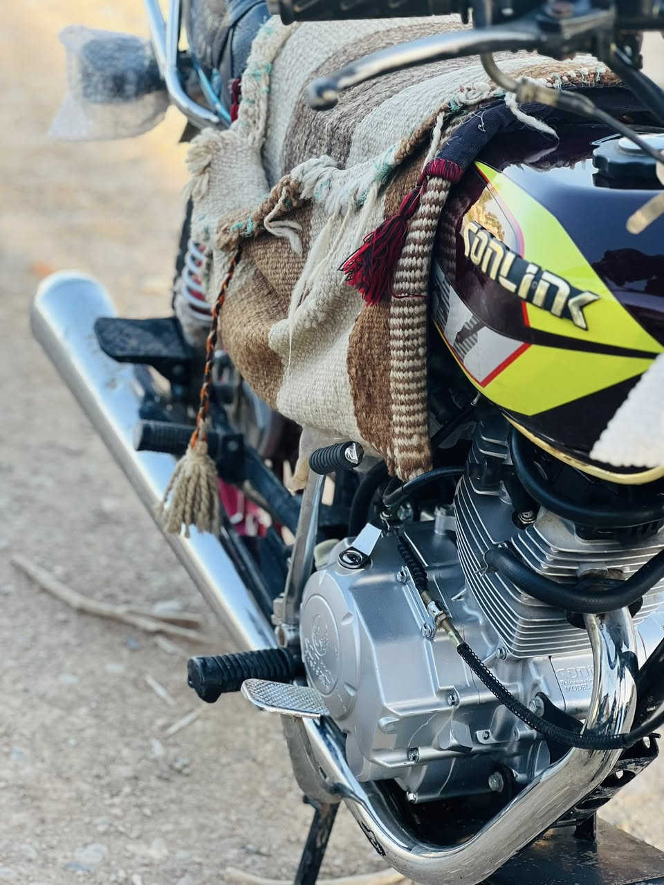 السلام عليكم دراجه سيفان ٢٥
دراجه نضافه خير من الله اوراق كامله 
مكفوله 670 بي مجال بسيط شراي تعال خاص او تصل 
***********
