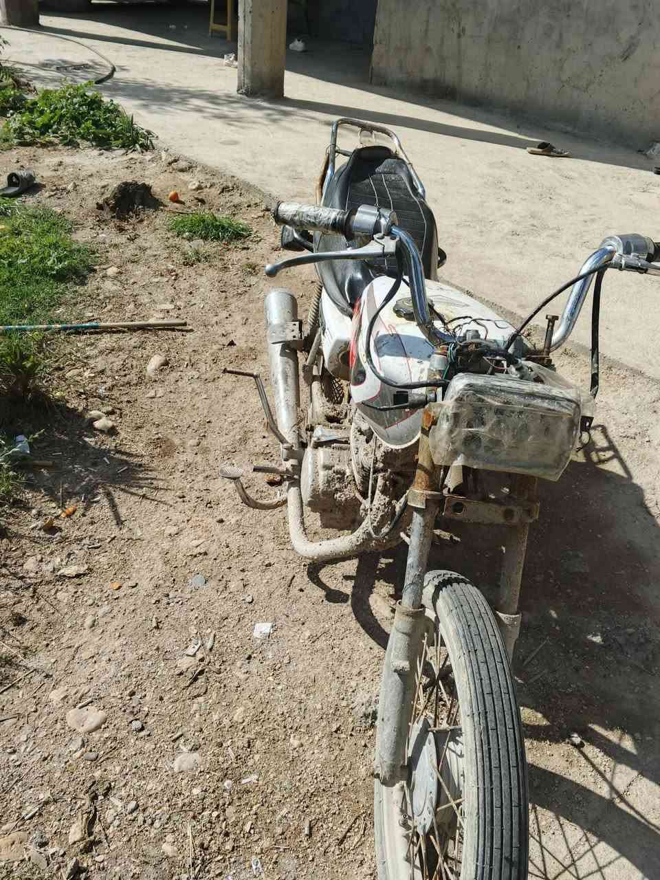 سلام عليكم دراجه للبيع كلك ***********
