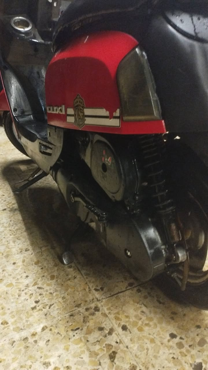 السلام عليكم ماكس بوليس مكفولة كفاله عامه مابيه اي نقص بس لبه مال جوزه كهربائيات كله  شغاله سلف هندر مكينه خرسه ممفتوحه شلعه معدل للبيع سعره 550 و بيه مجال مكاني بغداد حي الجهاد وهذا رقمي *********** واتساب
