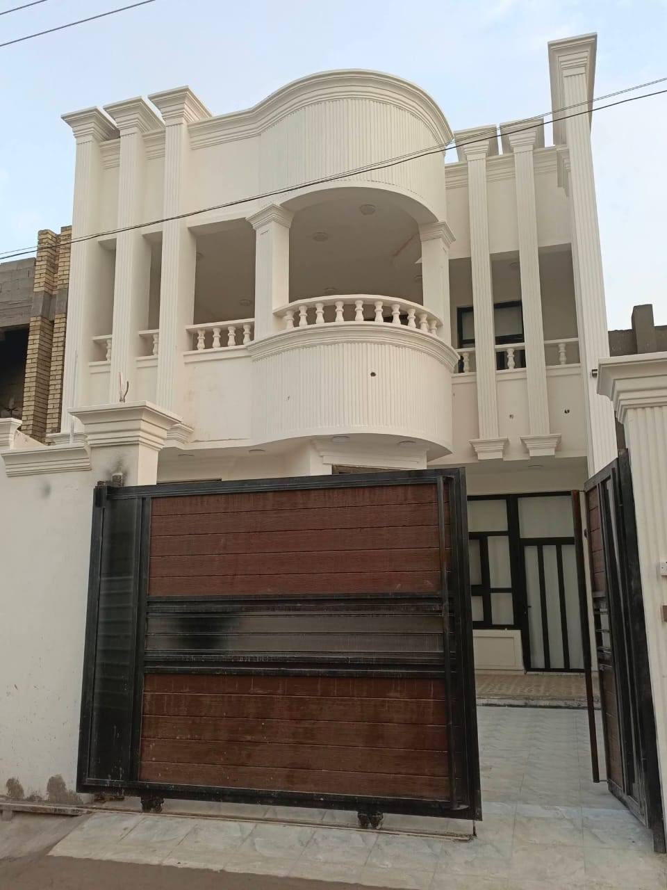 ✅ بناء حديث صفر – غير مسكون
🏡 دار للبيع – الرمادي / شارع 40

📍 قرب عمارة القند – موقع مميز وحيوي.

🔹 المساحة الكلية: 185 م²
🔹 جنس العقار: طابو زراعي (تحويل مباشر)
🔹 البناء:

الطابق الأول: طابوك

الطابق الثاني: بلوك
✅ بناء حديث صفر – غير مسكون

مواصفات الدار:

🔸 الطابق الأول:

ديوانية

هول

صالة

مطبخ

غرفة نوم 

صحيات كاملة

عدد 2 منور

الدار غربي بالكامل

تعليك حديث

صحيات دفن بالكامل

منظومة غاز دفن

صحيات خارجية

🔸 الطابق الثاني:

3 غرف نوم

صالة

صحيات

بلكونة أمامية

✨ تصميم عصري + تشطيب ممتاز.

✨ موقع قريب من الخدمات والشارع العام.

✨ مناسب للسكن العائلي الراقي.

السعر 140 مليون وقابل للتفاوض.

للاستفسار أكثر زيارة مكتبنا مكتب العبد 
شارع 40 مجاور مرطبات ادريم 
أو الاتصال...***********
