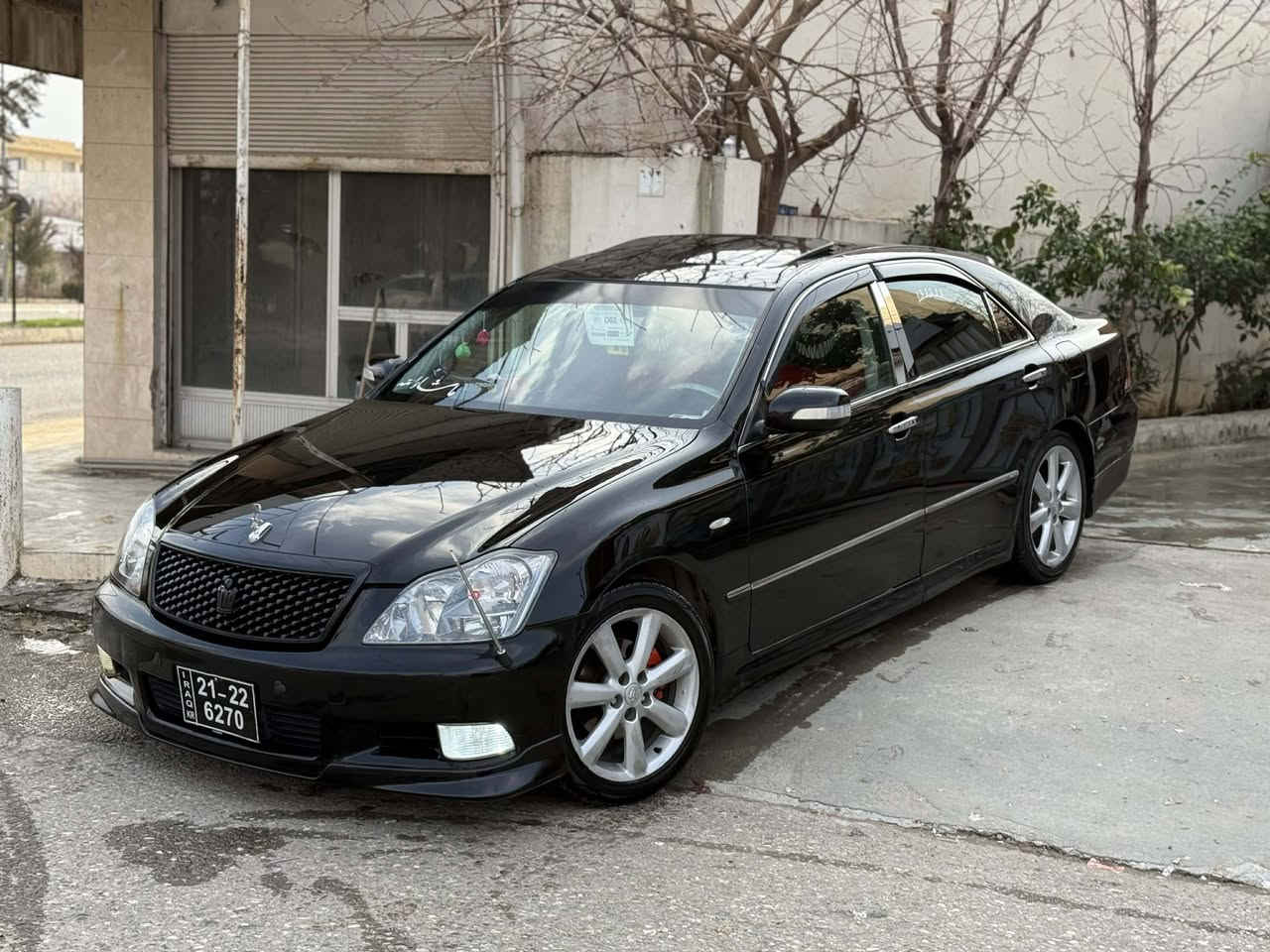 سەرەتا بەناوی خودای گەورە
TOYOTA CROWN شاهینە
GRS 180 
مەکینە گچکەی گێر گەورە مەرغوبی بازار 
فول فول 
براوە براوە براوە 
جڵد و هیتەر 
سڵاید 
ناو رەشی ساج سور 
سوکان حەیزەرانی سوکان عەزەڵە 
کوشن کارەبا 
ئاوێنە ئیشارەت ئاوێنە شەفت 
ویل دینگە 
تایەی لۆک 
2007 بەسمە رەساسی 
سپۆرتی Tom´s
سەقفی شوشەیی 
بێی دەعم و لێدراو 
بێی کەڤەر گۆران 

سەیارەکە 2007 بەسمە رەساسی گچکە بەگەورەیە مەرغوبی بازارە نوکە دەرزی پێوە نیە فولە جڵد و هیتەر سڵاید ئاوێنە ئیشارەت ئاوێنە کارەبا ویلی دینگەی تایەی تازە بێی دەعم و لێدراو بێی کەڤەر گۆران سەیارەکە نمونەیە لە جوانیدا چرکەی تێدانیە لۆک لۆک  لە رەشی رەشتر نەبوو نەتەوێ لەرسمی جوانتر نەبوو نەتەوێی 
بۆ سەعر نامە بنێرە یان تەلەفۆن بکە 
0750 151 0169
