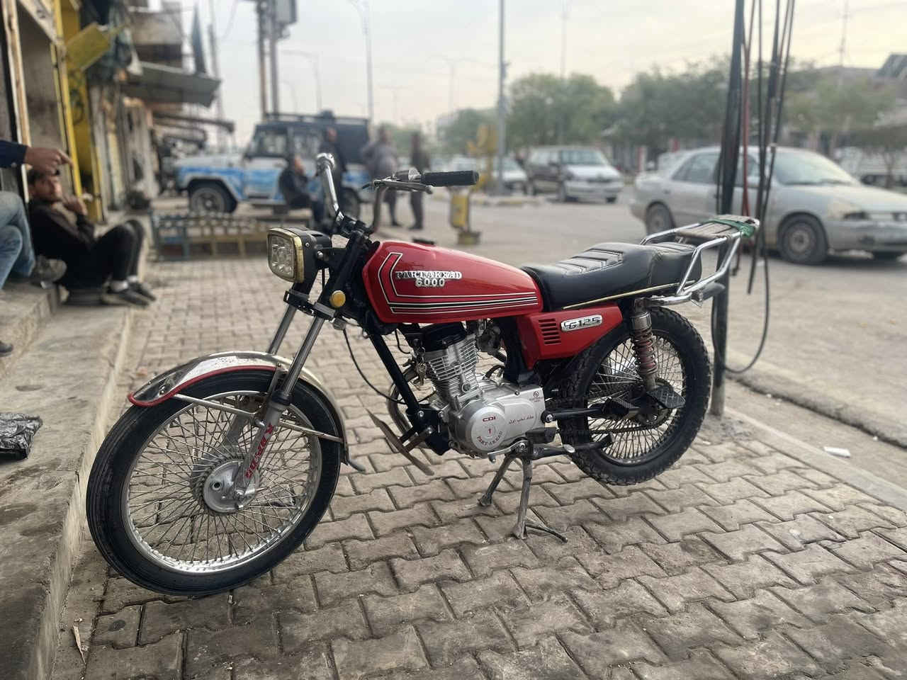 السلام عليكم شباب دراجه رياضي للبيع نضافه فول محركه نعمه لا تبخير ولا تنقيص السعر 375 وبيها مجال للطيبين الاستفسار ع رقم ***********
