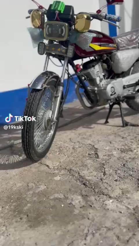 سلام عليكم نامه برو موديل 20 السعر 400وبي مجال المكان صلاح الدين بيجي هاذا رقمي ***********
