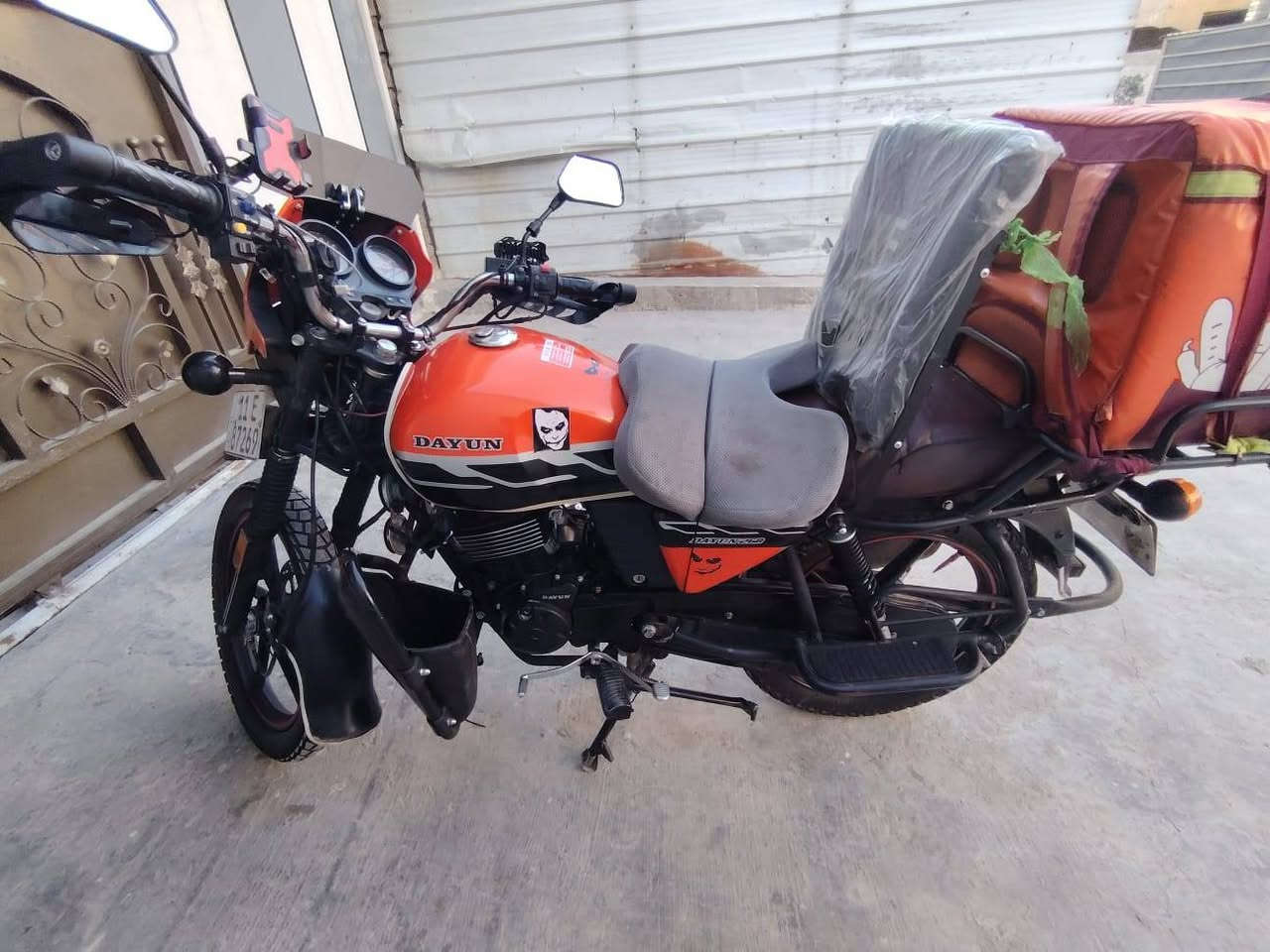 السلام عليك شباب دراجه دايوان  مرقم للبيع مديل 2023 محرك 200 دراجه ماشيه 47الف والعداد واكف صاله أقل الشهر تقريبن دراجه مابيهه كل نواقص دراجه كبل للشغل مابيهه
 كل عيب
السعر (2500) وبيهه مجال
وتحويل ثاني يوم ***********
