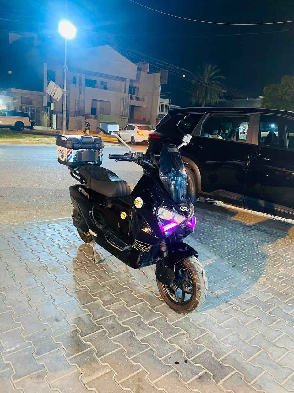 مليون و 250
سيزر
باتري ليثوم 55 امبير
تمشيك 100 كيلو 
لباتري بي ضمان 4 اشهر بعد
كامله مكمله 
مكاني غزاليه
‭
***********‬
مبدل بصمتها فقط لان ضاعت
