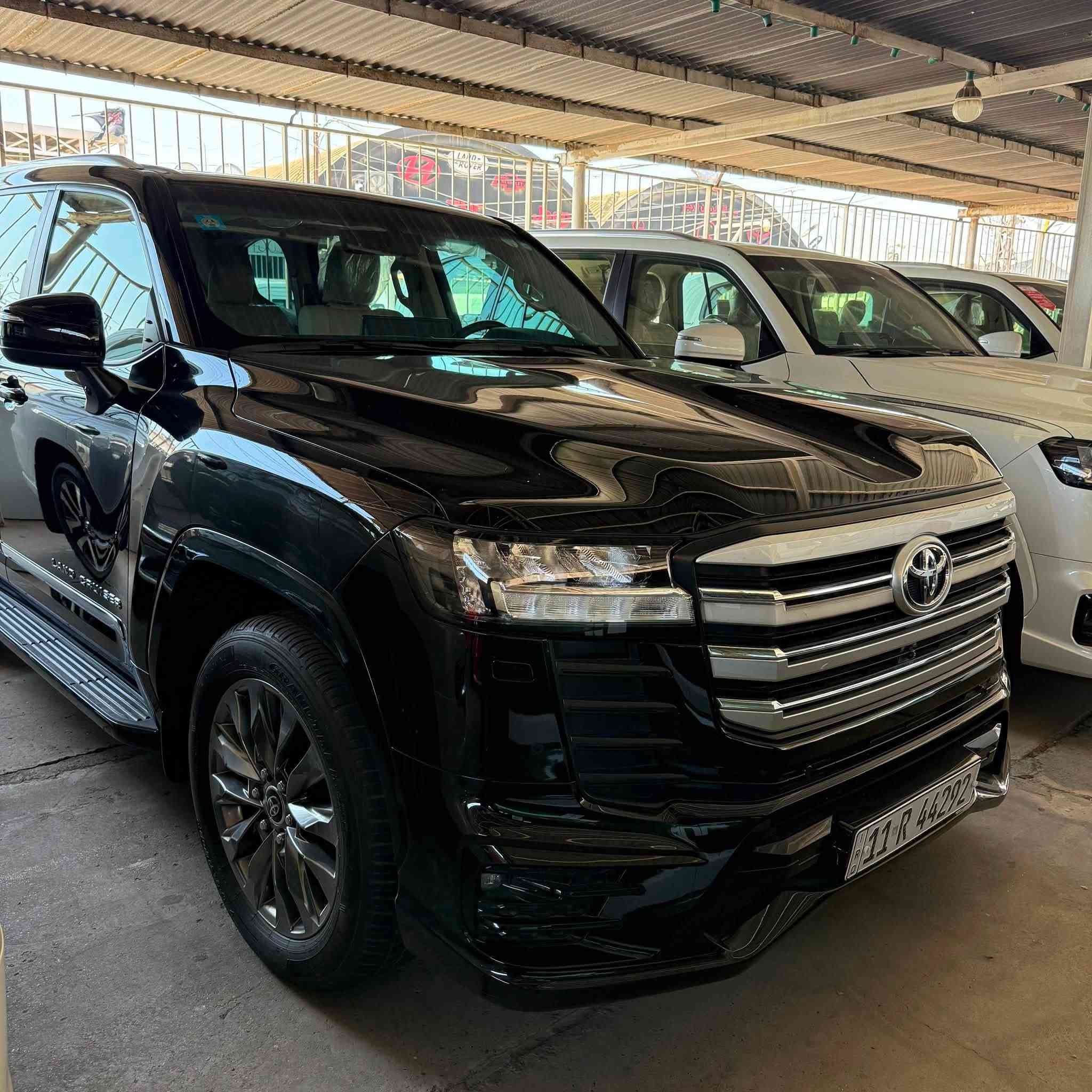السلام عليكم 
لاندكروز GXR Limited
موديل 2023
ماشيه 28 الف 
لمتدد اصلي شركه ساز 
كفاله عامه السياره 
ومغلفه PPF اصلي 
رقم بغداد تحويل مباشر

معرض النورين
العنوان : بغداد معارض النهضه الفرع الاول المعرض الاول 
***********
