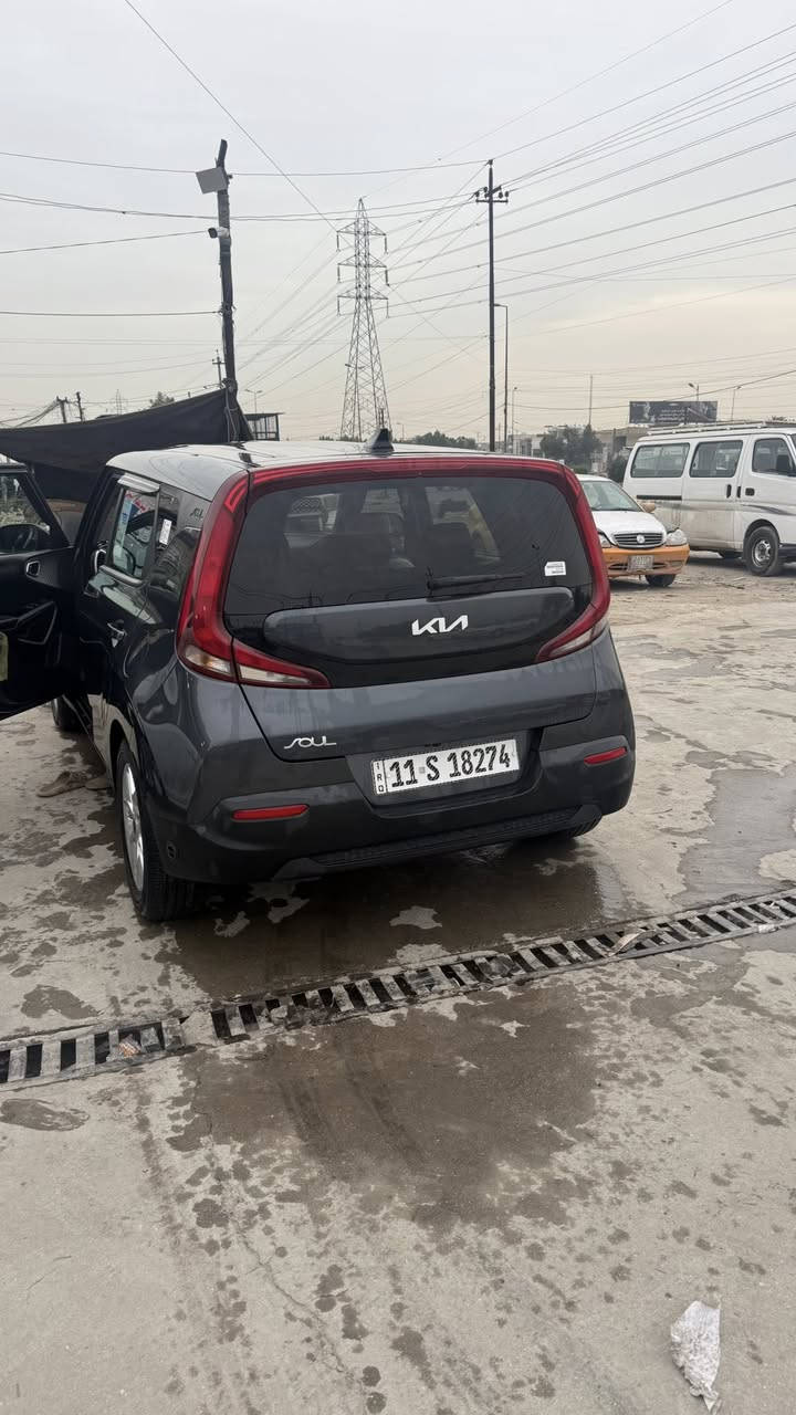 السلام عليكم كيا صول موديل ٢٢ رقم بغداد جديد بسمي وهزه جديده سياره ماشيه ٥٧ تراي مالها زيرو جاهزه من كلشي ماكو أنقص محرك ٢٠٠٠ دوش كير أي تي صور الحادث والسونار جديد بل  منشور مكاني الغزاليه منضومه غاز بيها كامله
سعر ١٤٣ 
***********
