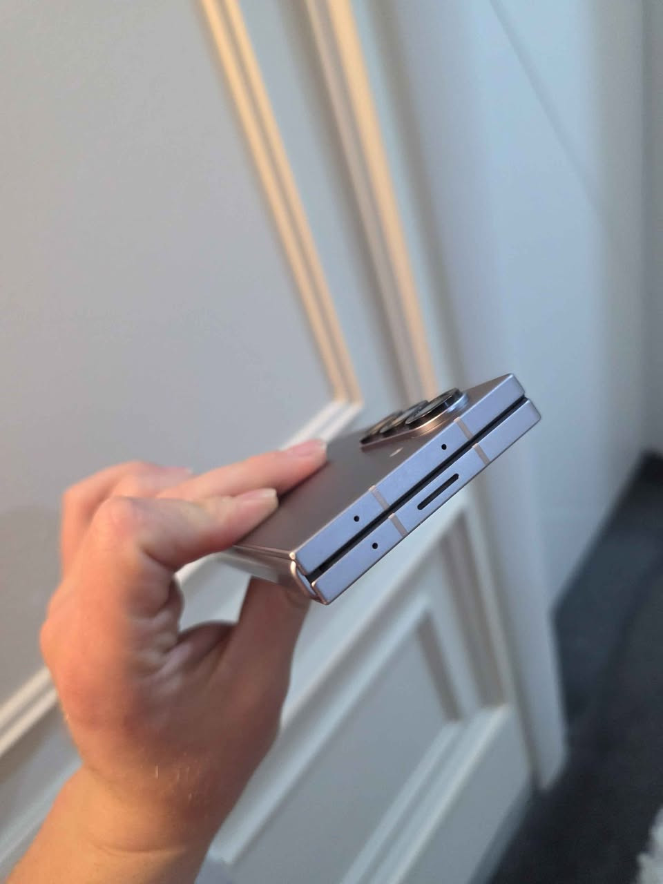 Samsung Galaxy Z Fold 6 
256Gb Ram 12
جیبالە

95% خاوێنە
ئیتاڕی زۆر پاکە تەنها شاشە بچووکەکەی ووردە شوختی هەیە
بێ ئەشیایە

620$ السليمانية, العراق


**إذا كنت صاحب هذا الإعلان وتريد حذفه لأي سبب، رجاءا أرسل رسالة إلى الدعم الفني**