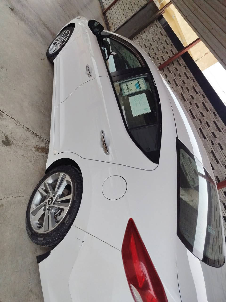 السلام عليكم النترا سوبر خليجي 2018 محرك 2000 تبريد امامي خلفي سياره فول من عدى البصمه تخم تايرات جديد سياره مكفوله كفاله مكينه وكير مامفتوحه ماعدئ ملاحضه ضربه بالباب الخلفي قياسها شبرين مال ايد مصلحه ومصبوغه مكان ديوانيه وهذا رقمي ***********خاص مامتواجد
