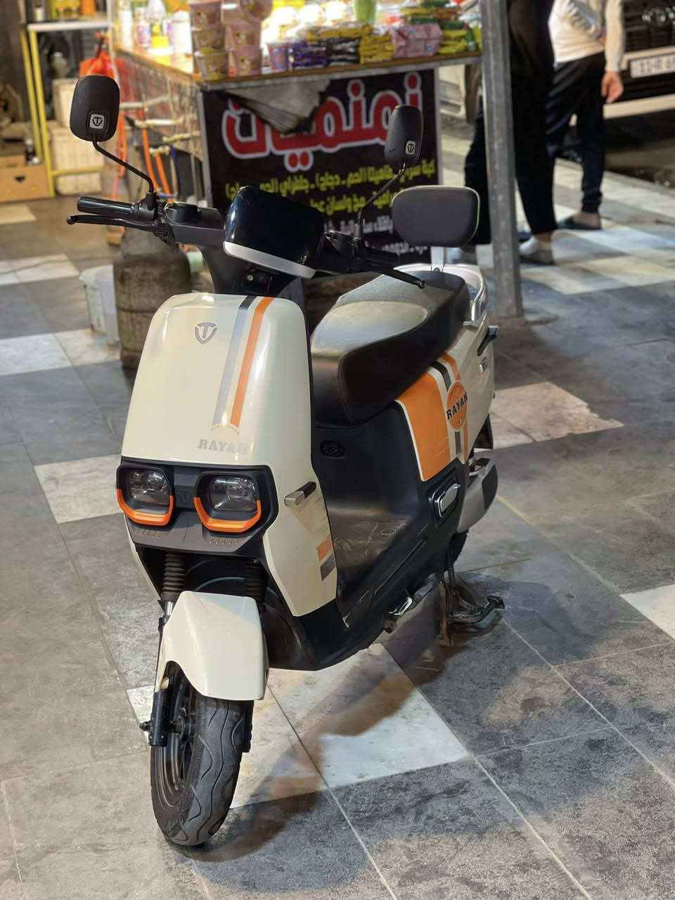 ⚡ دراجة الريان شحن موديل 2025 للبيع ⚡🚲
قوة وأداء عالي 🔥
بطارية تدوم وشغل مرتب، مناسبة للتوصيل والشغل اليومي 💼📦
اقتصادية وتريحك من صرف البنزين 💸
المكان كراده داخل 

السعر مناسب والجاد يتواصل خاص أو اتصال مباشر 👇
📞 ***********
