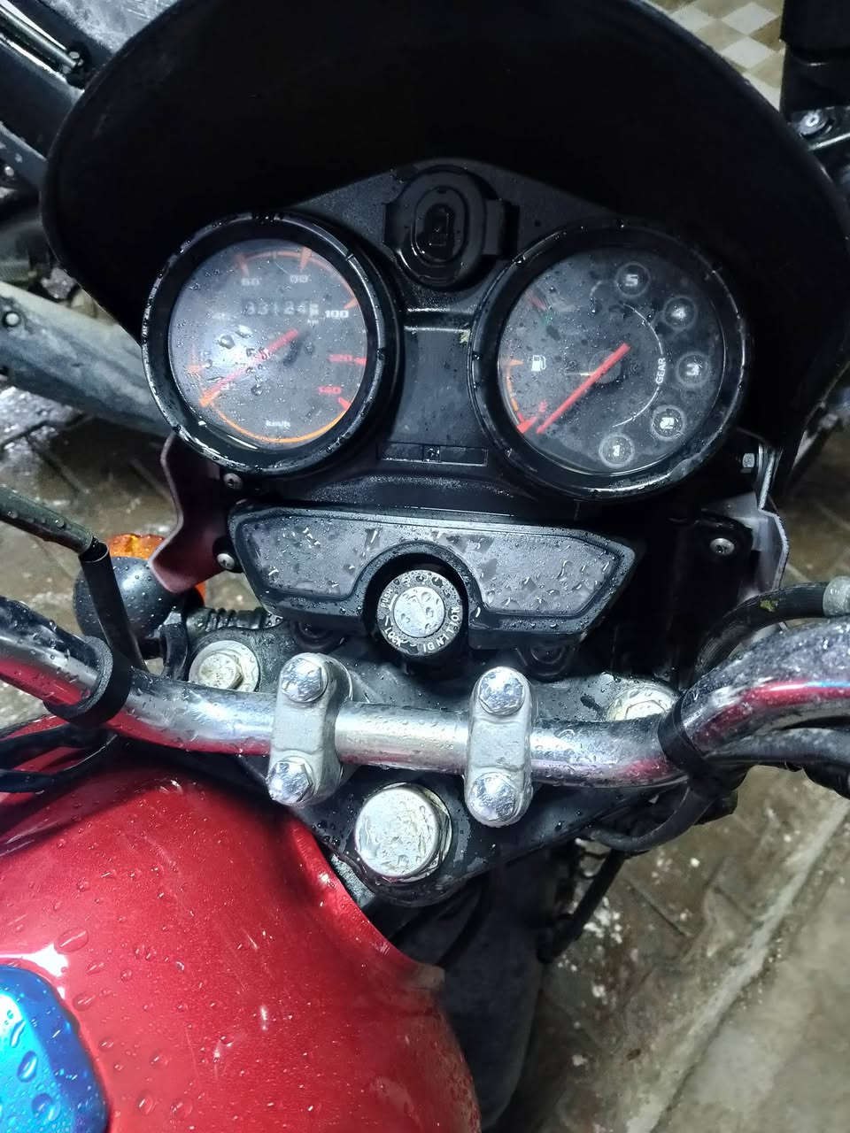 سلام عليكم دراجه بوكسر للبيع موديل 20 كامله مكمله مابيها كل عيب رقم اديالى مشروع وطني الشراي يجي خاص أو عل رقم *********** السعر مليون أو ٦٥٠ خاف واحد يكول ليش ما تذكر السعر تحياتي لجميع
