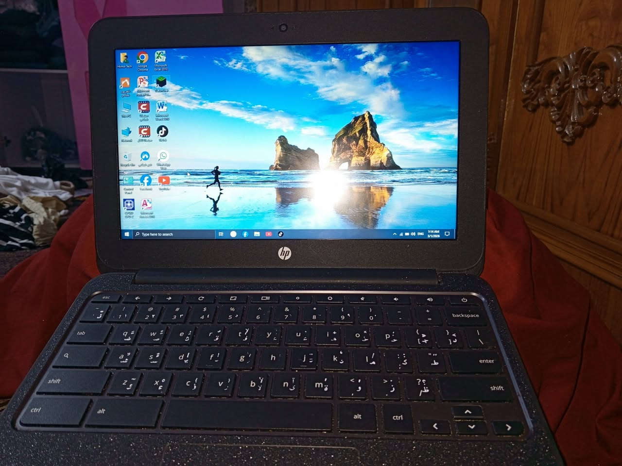 سلام عليكم hpكروم نضام وندوز 11 ذاكر16قابله للزياده معه ملحقاته شاحنه وكرتونه وبيه مجموعه الأوفس وماين كرافت الجافه التواصل واتساب ***********
