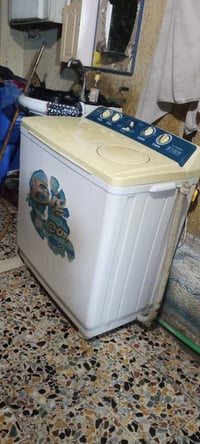 غساله هيتاشي والحمره دنكه 13كيلو سعر الوحده 85 علا الفحص شغاله بلاديه ...
