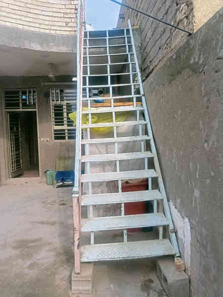 ***********
السعر 200ألف وبيه مجال 
مكاني الرشاد
