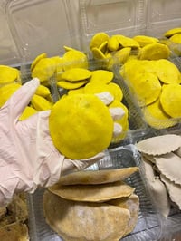 يتــوفر تجهيزات بيتـيـه .. بالحم العجل العراقي ... بورك ..نوعين ورقي ....